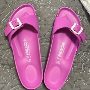 EUC Dark pink/purple Birkenstock women’s 10 slides